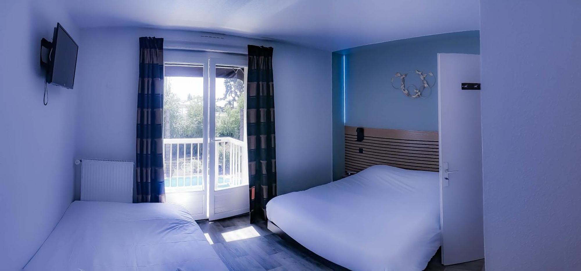 Отель Logis Les Charmilles Chalon-Sur-Saone Sud Lux Экстерьер фото