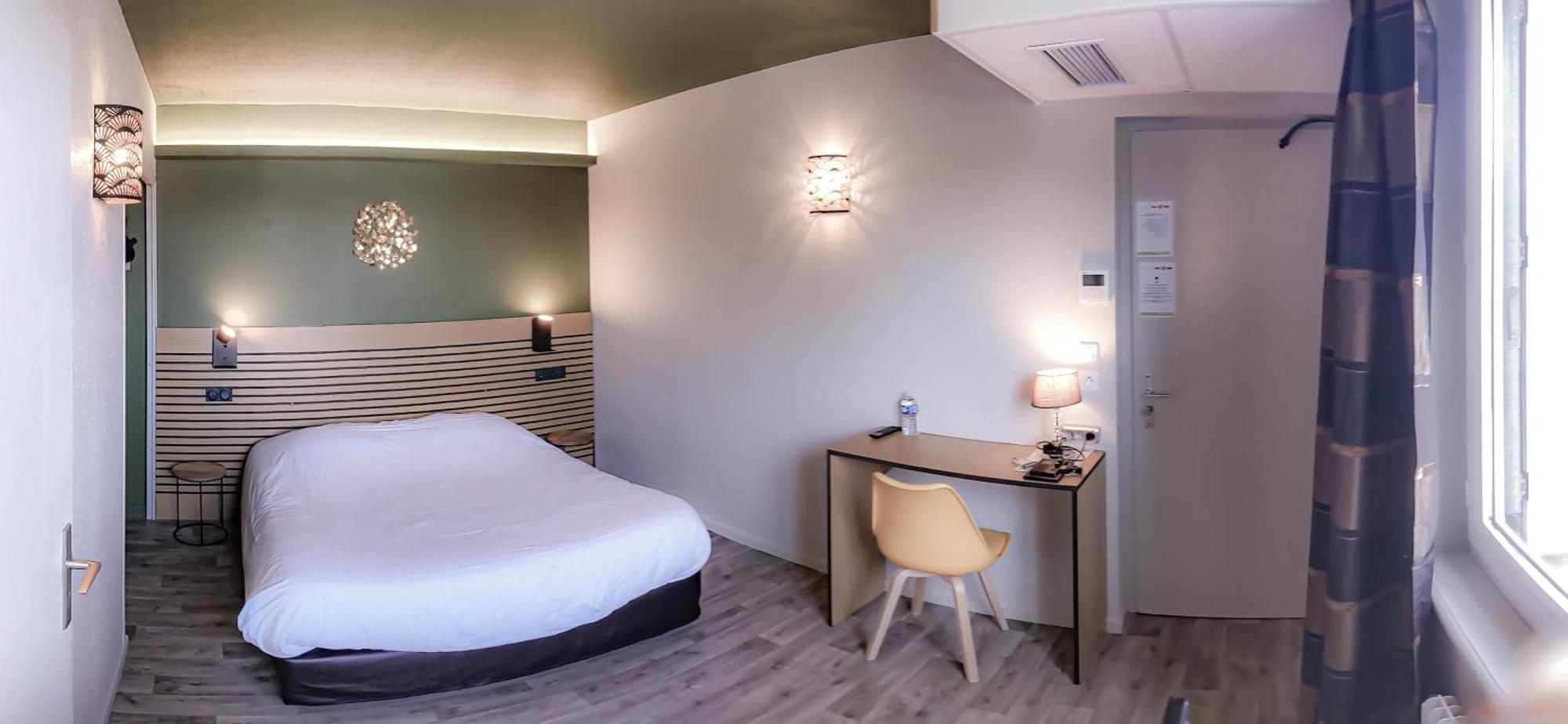 Отель Logis Les Charmilles Chalon-Sur-Saone Sud Lux Экстерьер фото